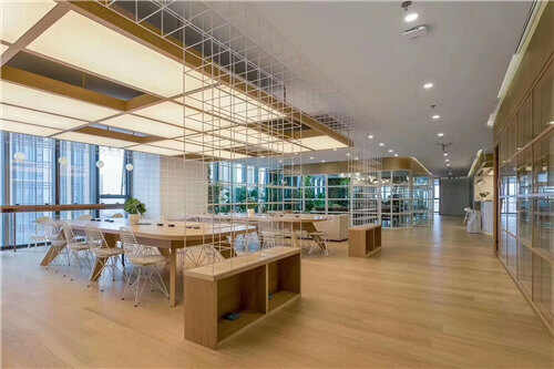 开放式办公隔断图片