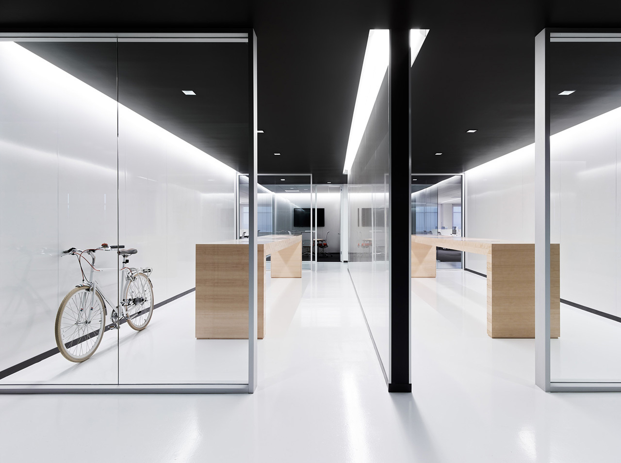 办公室顶部装修所挂的灯饰在风水上有何讲究