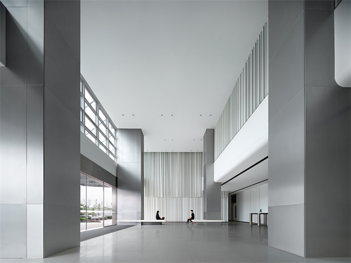 超有设计感的办公楼一楼大堂设计